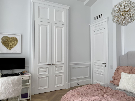 How to Incorporate Classic Interior Doors into Modern Design