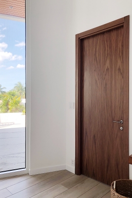 Image Unica Interior Door American Walnut 3