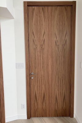 Image Unica Interior Door American Walnut 4