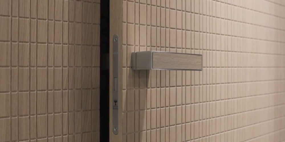 Stainless Steel Hardware with Indigo Doors’ Modern Collection