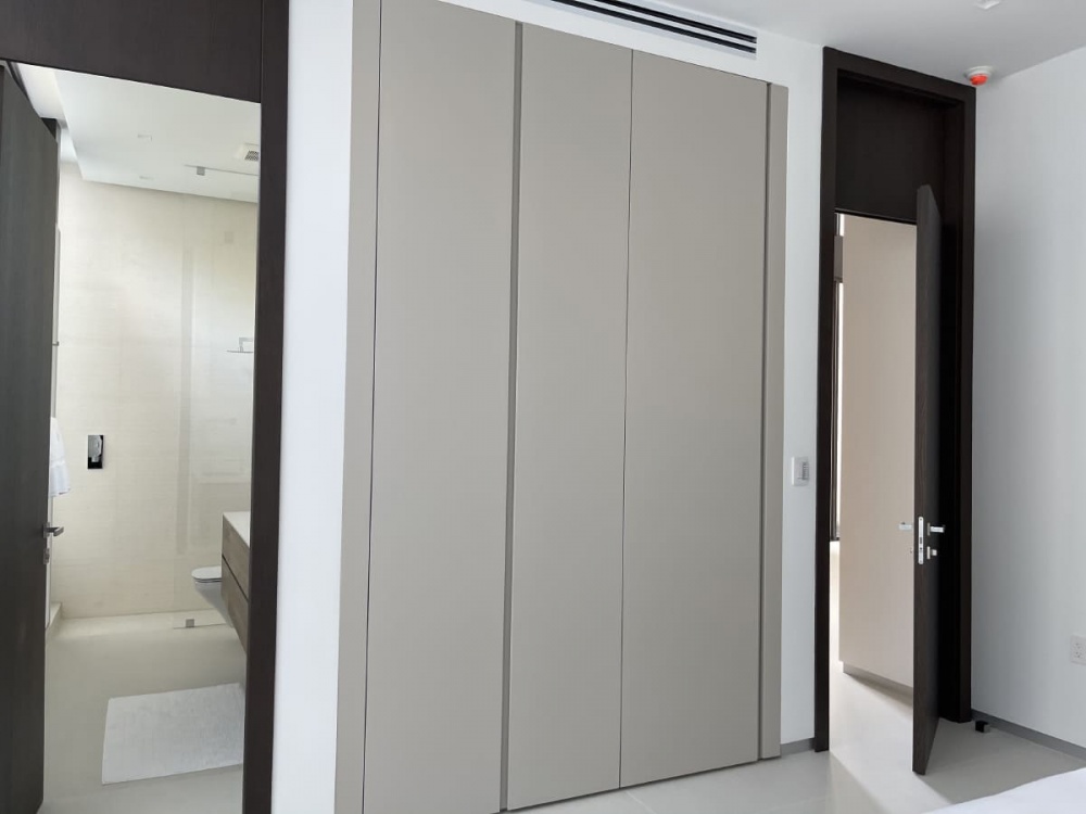 Types of Closet Doors